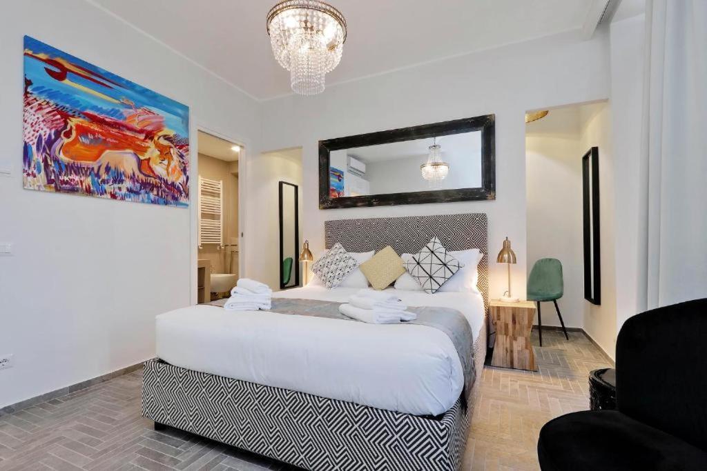 Boutique Suites Della Croce โรม ภายนอก รูปภาพ