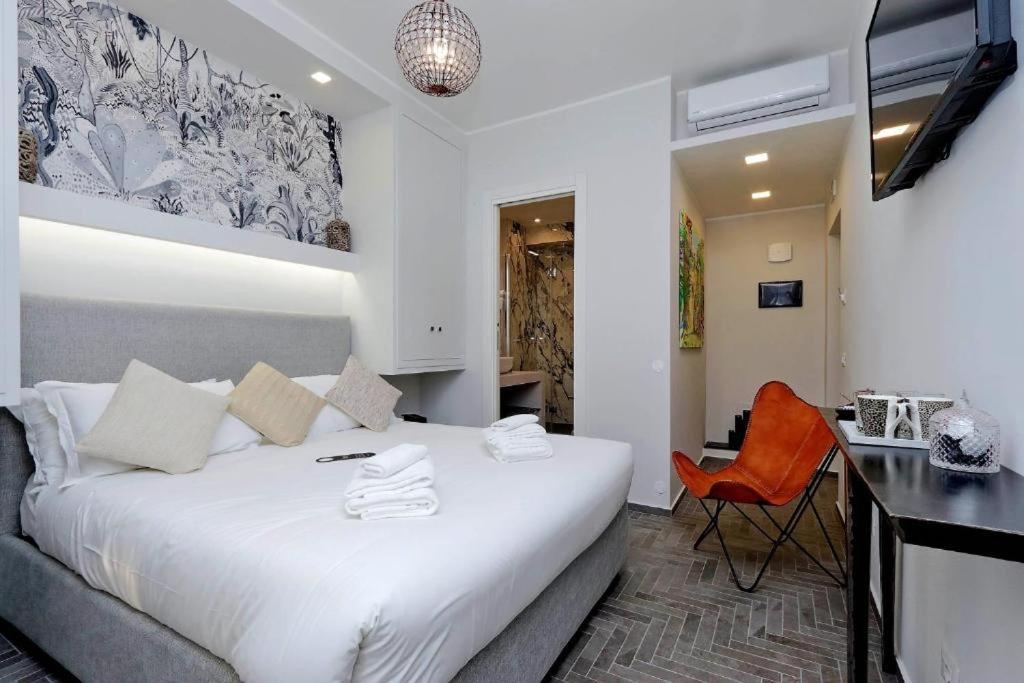 Boutique Suites Della Croce โรม ภายนอก รูปภาพ