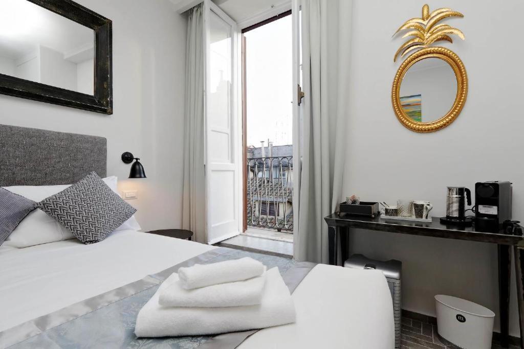 Boutique Suites Della Croce โรม ภายนอก รูปภาพ