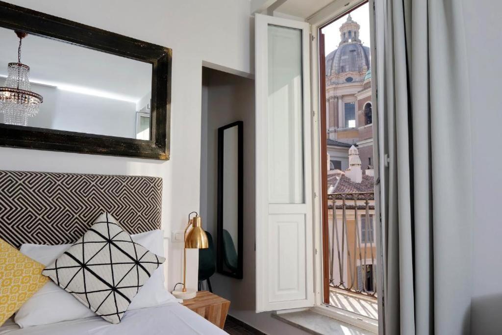 Boutique Suites Della Croce โรม ภายนอก รูปภาพ