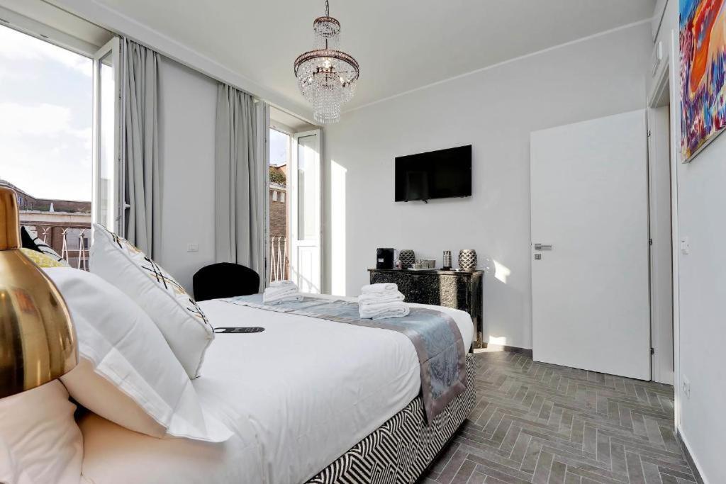 Boutique Suites Della Croce โรม ภายนอก รูปภาพ
